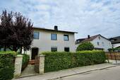 Hausansicht - Renovierte Doppelhaushälfte in Ergolding (Piflas)