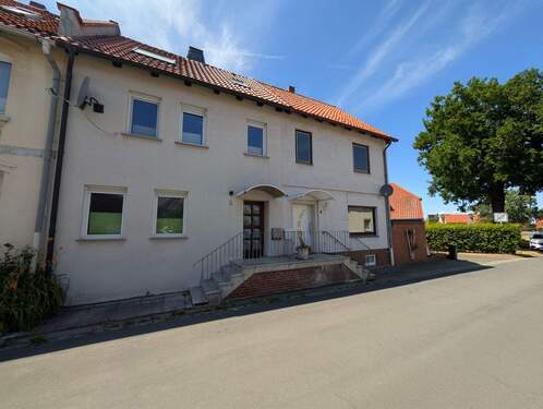 Hauptbild - Sanierungsbedürftiges Reihenendhaus mit Potenzial! (MA-1020-51)