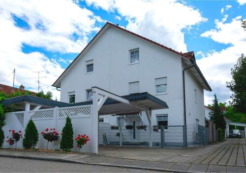 Bild 1 - schöne DHH für Familien - 1.299.000,00 EUR Kaufpreis, ca.  161,00 m² Wohnfläche