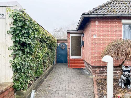 Hauseingang - 3 Zimmer Bungalow zum Kaufen in Hannover