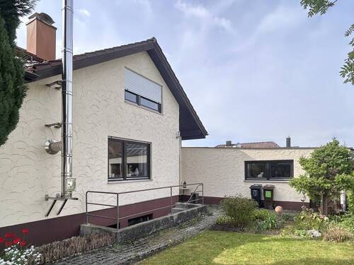 Osten - Einfamilienhaus zum Kaufen in Bernstadt