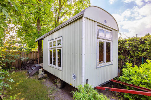 Bauwagen im Garten - 