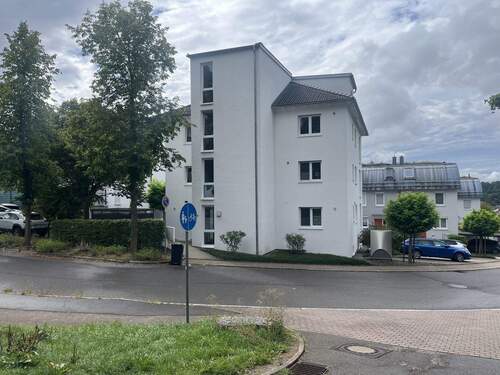 Außenansicht - Exklusive 4,5-Zimmer-Wohnung mit Balkon, Aufzug und hochwertiger Ausstattung
