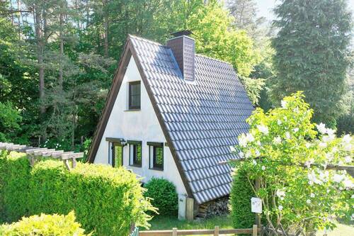 Hauseingang - 2 Zimmer Mehrfamilienhaus, Wohnhaus zum Kaufen in Klein Müritz