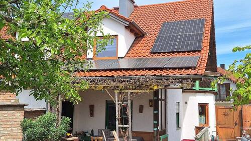 Südseite.jpg - Attraktives Einfamilienhaus mit ca. 152 m² Wohnfläche auf einem 489 m² großen Grundstück in Isen.