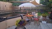 Terrasse mit Koiteich.jpg - 6 Zimmer Reihenendhaus zum Kaufen in Isen