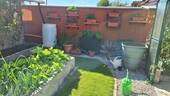 Garten mit Beet.jpg - Reihenendhaus mit 152,00 m&sup2; in Isen zum Kaufen