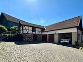 Garagen - 8 Zimmer Einfamilienhaus in Schotten
