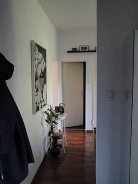 Flur_1 - 