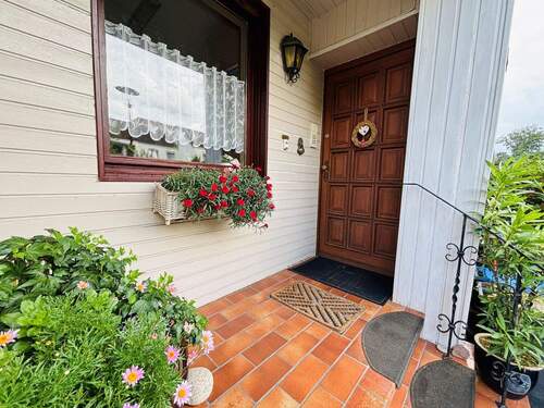  Eingang - 4 Zimmer Doppelhaushälfte in Celle