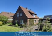 Wohnhaus mit 6 Zimmern - Wohnhaus mit 7 Zimmern, 2 Bädern und Doppelgarage in Wahnbek