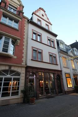 Hausansicht - Trier Innenstadt: Apartment mit EBK ab 01.07. frei