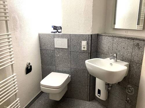 EG Badezimmer - 2 Zimmer Etagenwohnung zur Miete in Trier