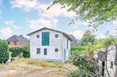 Massiv errichteter Schuppen - 