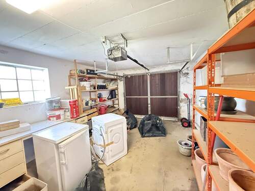 Garage - 