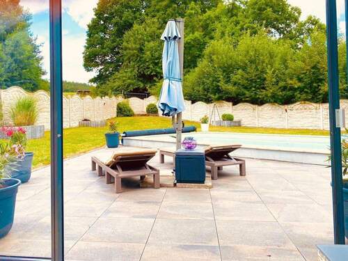 Terrasse mit Pool - 
