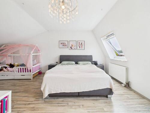 Elternschlafzimmer DG. - 