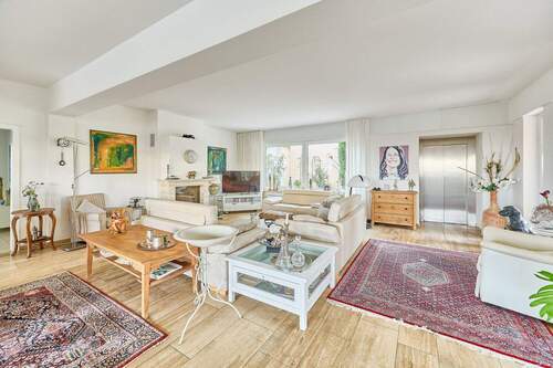 Lichtdurchflutet Wohn-und Essbereich - 