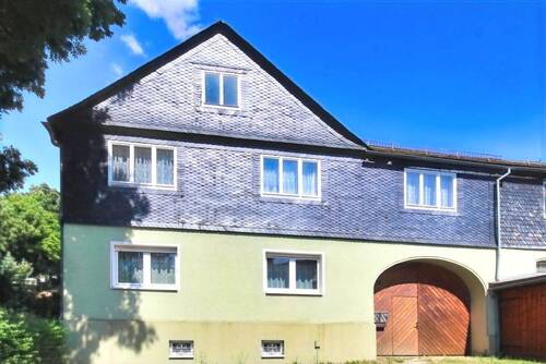 Hausansicht - 8 Zimmer Einfamilienhaus zum Kaufen in Remptendorf