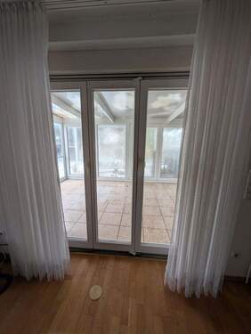 Blick zum Wintergarten - 