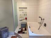 Haus 2 OG Dusch-/Wannenbad - 