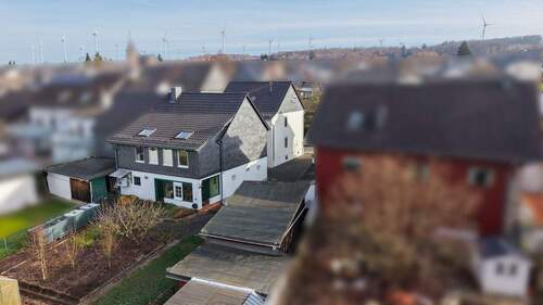 Hintere Gebäudeansicht - 1 Zimmer Einfamilienhaus zum Kaufen in Mündersbach