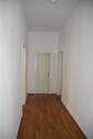 Flur mit Blick zur Kammer - 