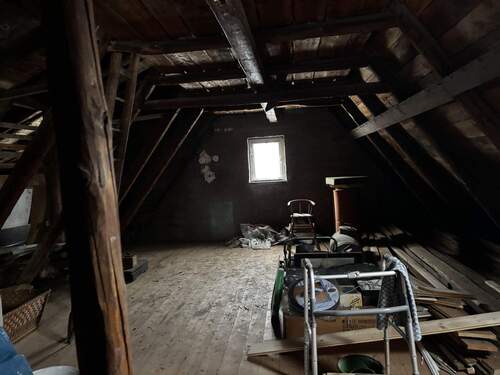 Dachboden - Einfamilienhaus mit 90,00 m&sup2; in Leisnig zum Kaufen
