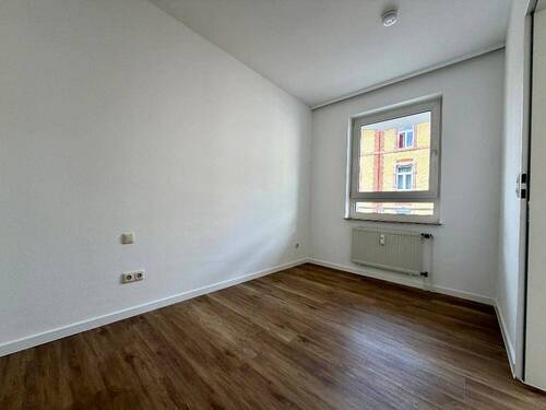 Schlafzimmer - 2 Zimmer Etagenwohnung zur Miete in Frankfurt am Main