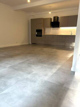Küche_Wohnen - 4 Zimmer Einfamilienhaus in Frankfurt am Main