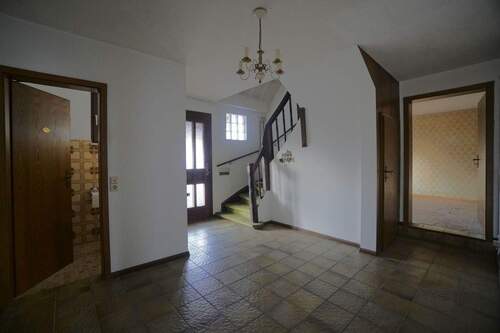 Eingangsbereich - 6 Zimmer Einfamilienhaus in Kehl