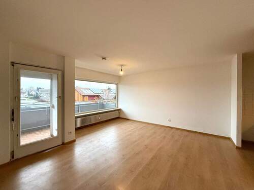 OTA2-W18_Wohnraum_Überblick.jpg - 1 Zimmer Etagenwohnung in Löffingen