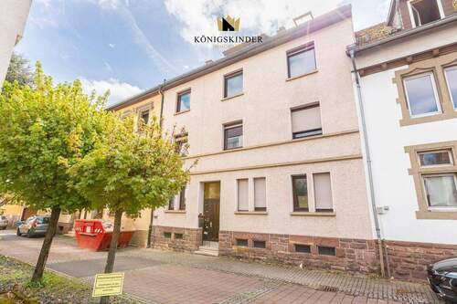 Bild 1 - Mehrfamilienhaus im Sanierungsgebiet - 5 Wohneinheiten mit Leerstand und Entwicklungspotenzial