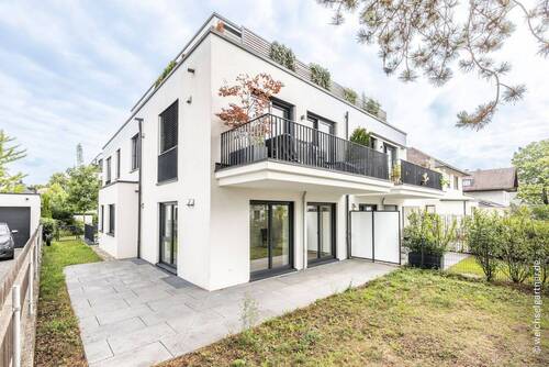 ca. 120 m² großer Privatgarten - 