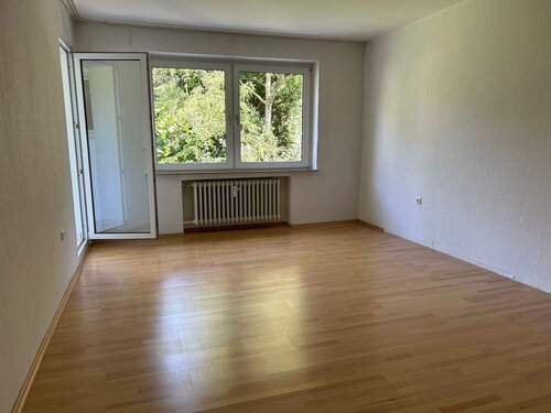 Schlafzimmer mit Balkonzugang - 