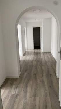 049ad84a-2c2b-4772-b83b-f5c022f2e4e7.jpg - 