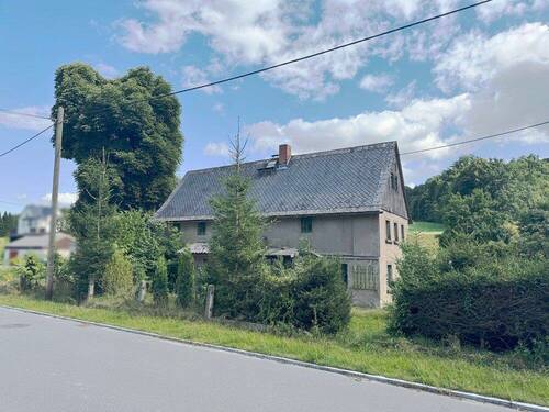 Straßenseite - 6 Zimmer Einfamilienhaus in Steina
