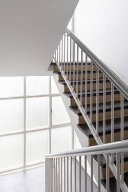 Treppenhaus - Etagenwohnung mit 52,90 m² in Berlin zum Kaufen