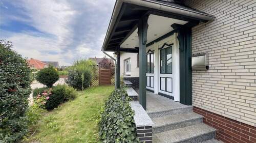 Eingangsbereich - 6 Zimmer Einfamilienhaus zum Kaufen in Barnstorf