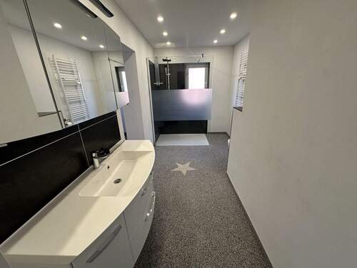 Bad (Dachgeschoss) - 