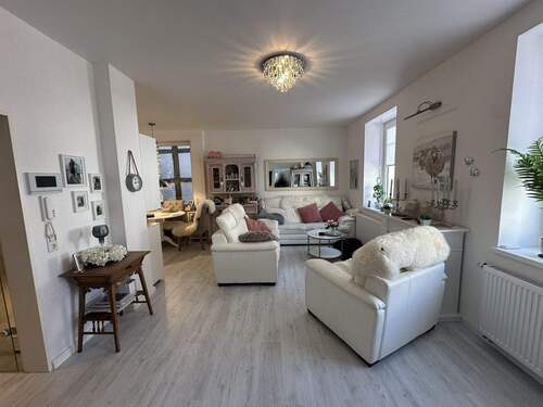 Wohnzimmer (OG rechts) - 