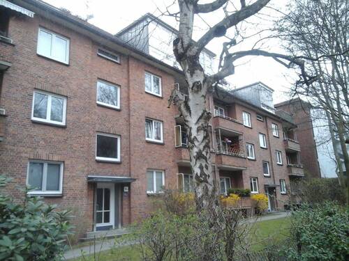 Vorderansicht Fassade - Modernisierte 3-Zim.-Whg. in gefragter Wohnlage