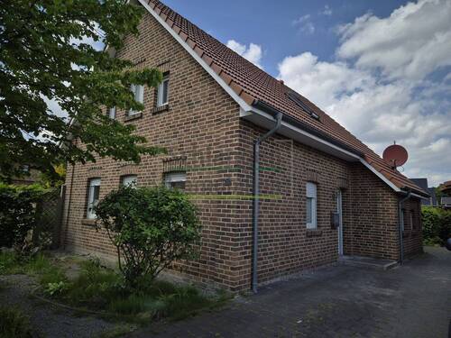 Ansicht Zufahrt - 4 Zimmer Einfamilienhaus zur Miete in Friesoythe