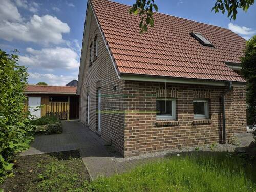 Seitenansicht - Einfamilienhaus mit 110,00 m&sup2; in Friesoythe zur Miete