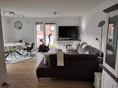 Wohn-/Esszimmer - 