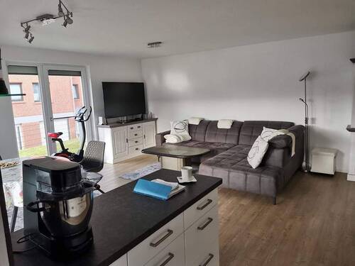 Wohn-/Esszimmer - 