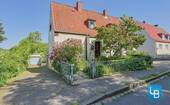 Hausansicht von der Straße - 