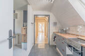 Blick vom Flur ins Wohnzimmer - 