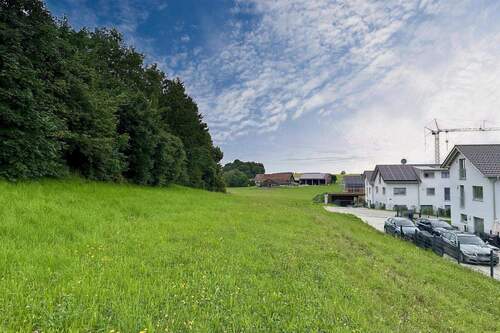 Baugebiet im Grünen - Idyllisches Wohnen: Blick ins Grüne inklusive!