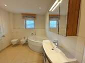 Badezimmer mit Bidet - 